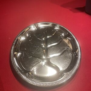 Oval stainless steel serving tray